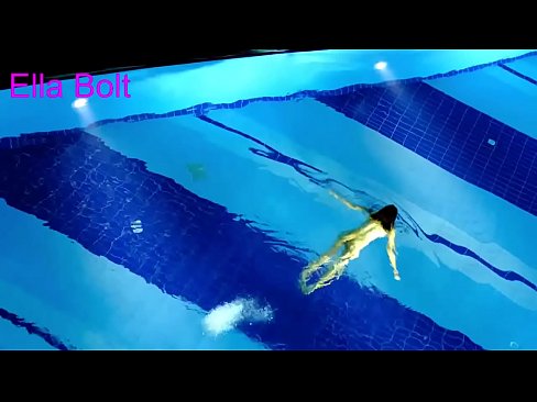 ❤️ Não consigo parar de ver, jovem loira apanhada a nadar nua na piscina da estância balnear ELLA BOLT ❤️ Porno em pt.javarchive.top ❌️