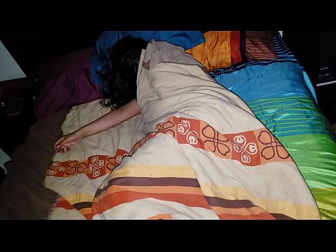 ❤️ Stepson berating a sua jovem madrasta enquanto ela dorme. ❤️ Porno em pt.javarchive.top ❌️